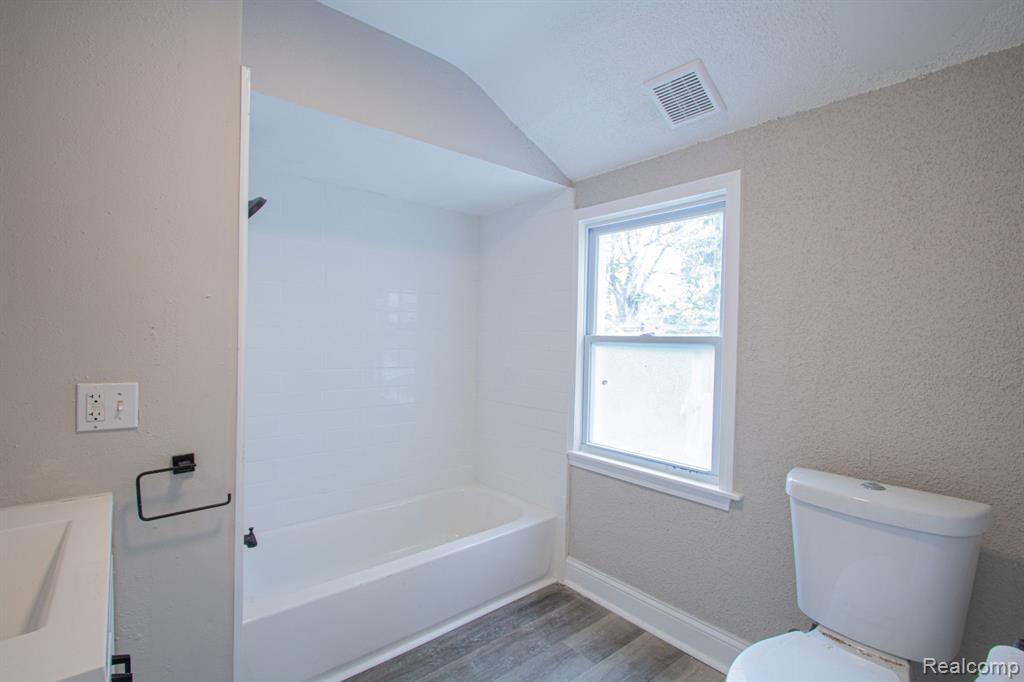 4390 BERKSHIRE Street, Detroit, MI 48224 — Photo 12