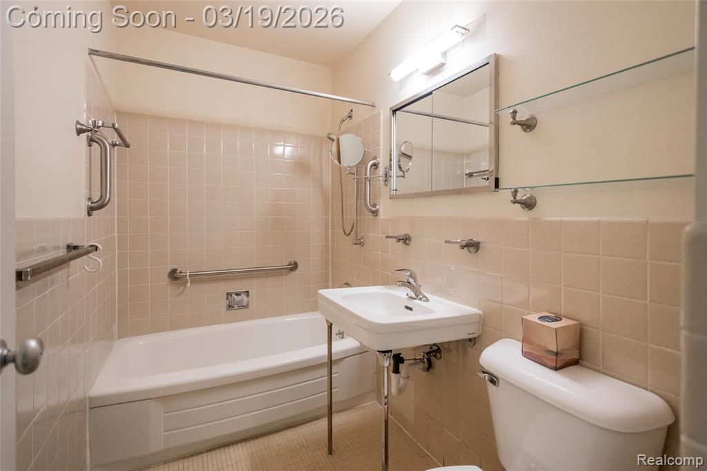 1346 Nicolet Place, Detroit, MI 48207 — Photo 25