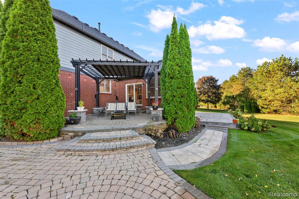4476 Woodcliff Court, Rochester, MI 48306 — Photo 60