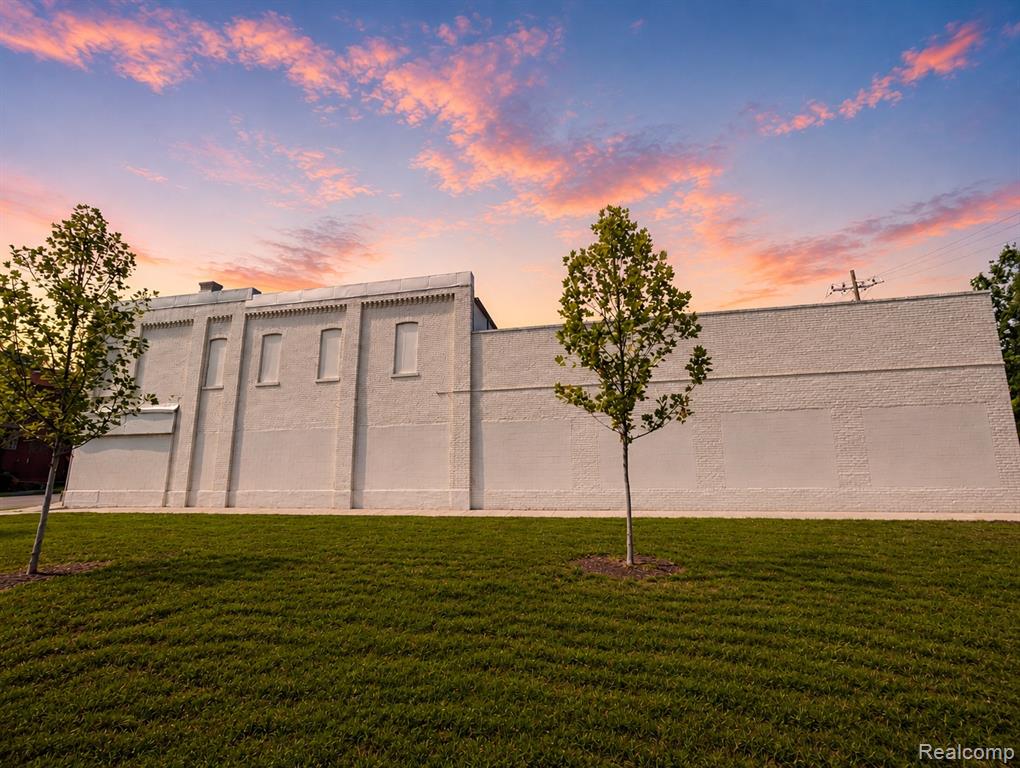 8000 W Jefferson Avenue - Photo 3