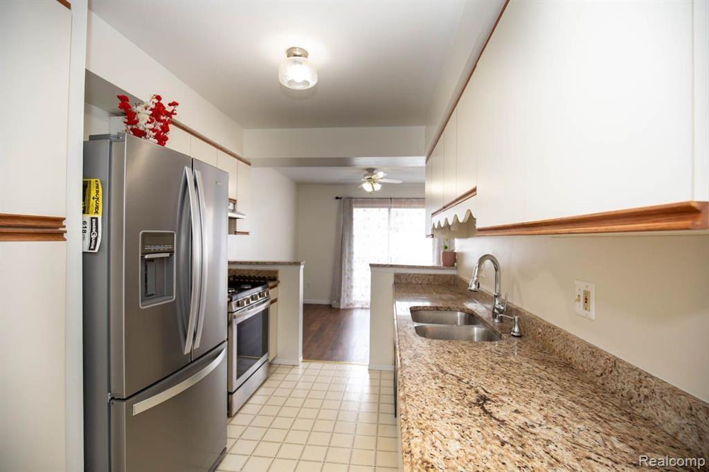 1146 CONCORD Court, Northville, MI 48167 — Photo 12