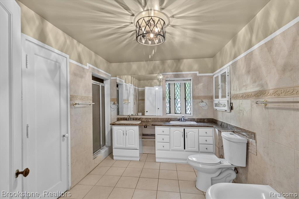 1735 Lincolnshire Drive, Highland Park, MI 48203 — Photo 39