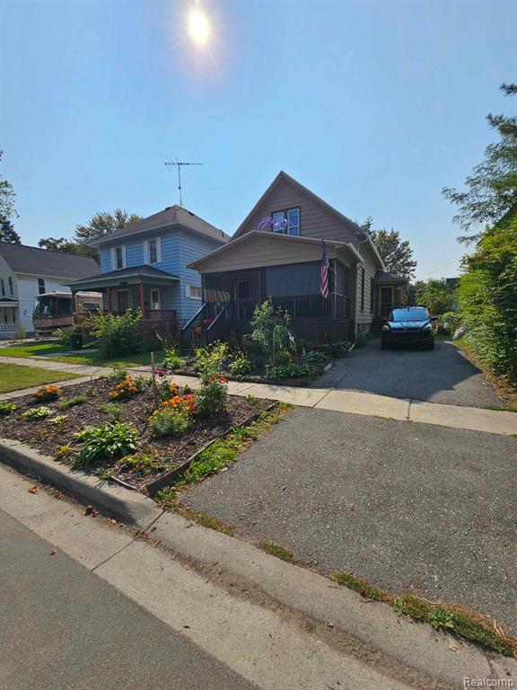 936 Pine Street, Port Huron, MI 48060 — Photo 2