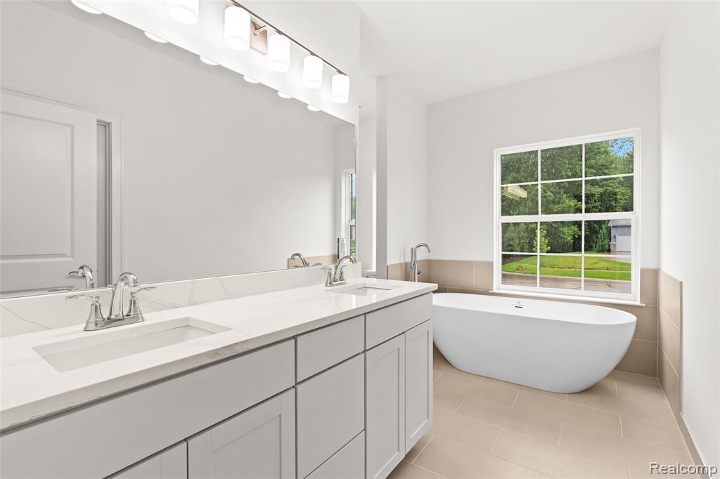 1487 ST JAMES Boulevard, Ann Arbor, MI 48108 — Photo 23