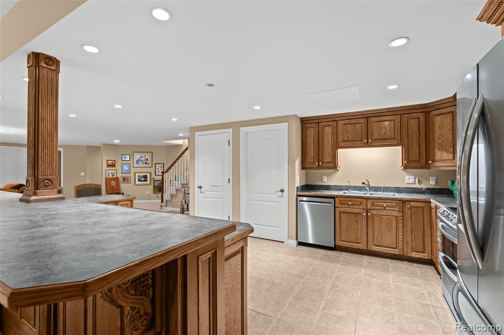 9030 Hidden Court W, South Lyon, MI 48178 — Photo 45