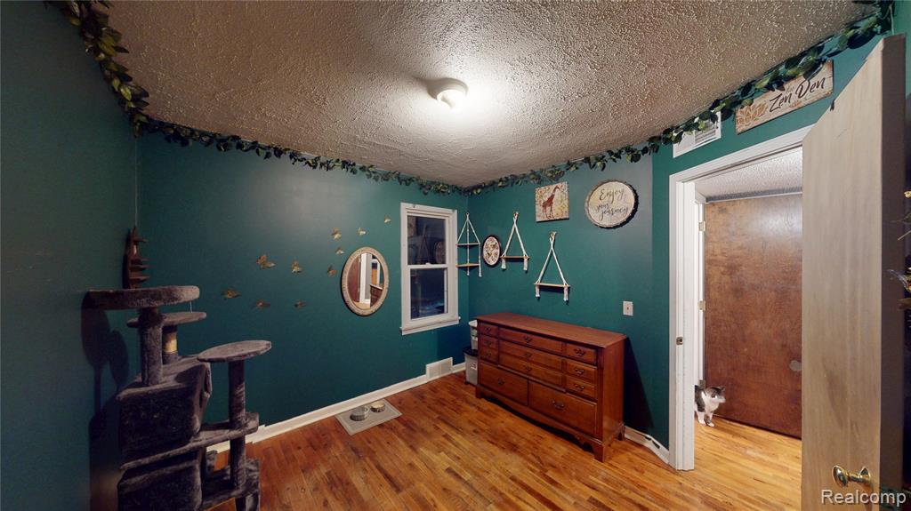 5465 Johnson Road, Flushing, MI 48433 — Photo 35