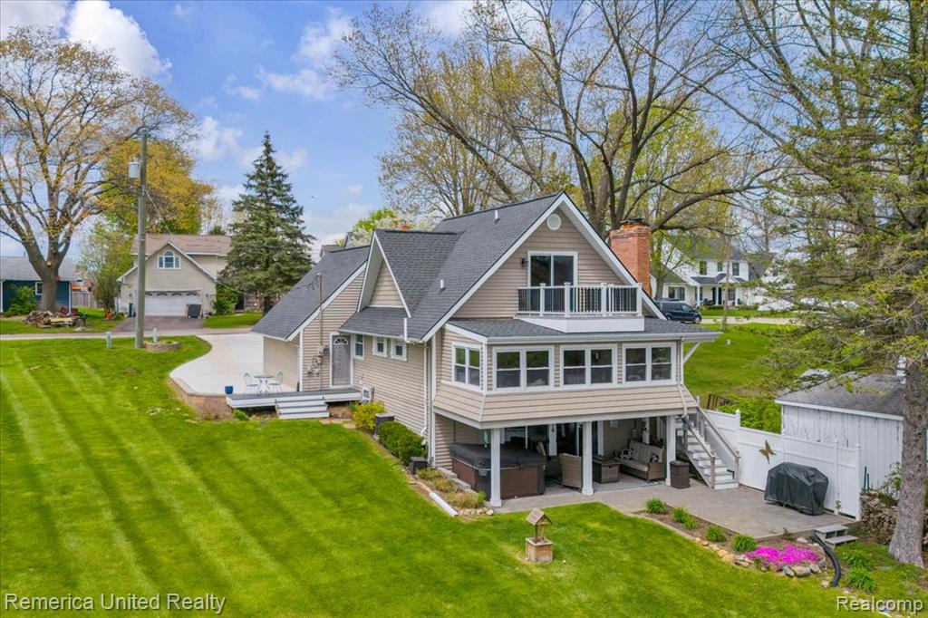 999 Lakeside Drive, Brighton, MI 48116 — Photo 2