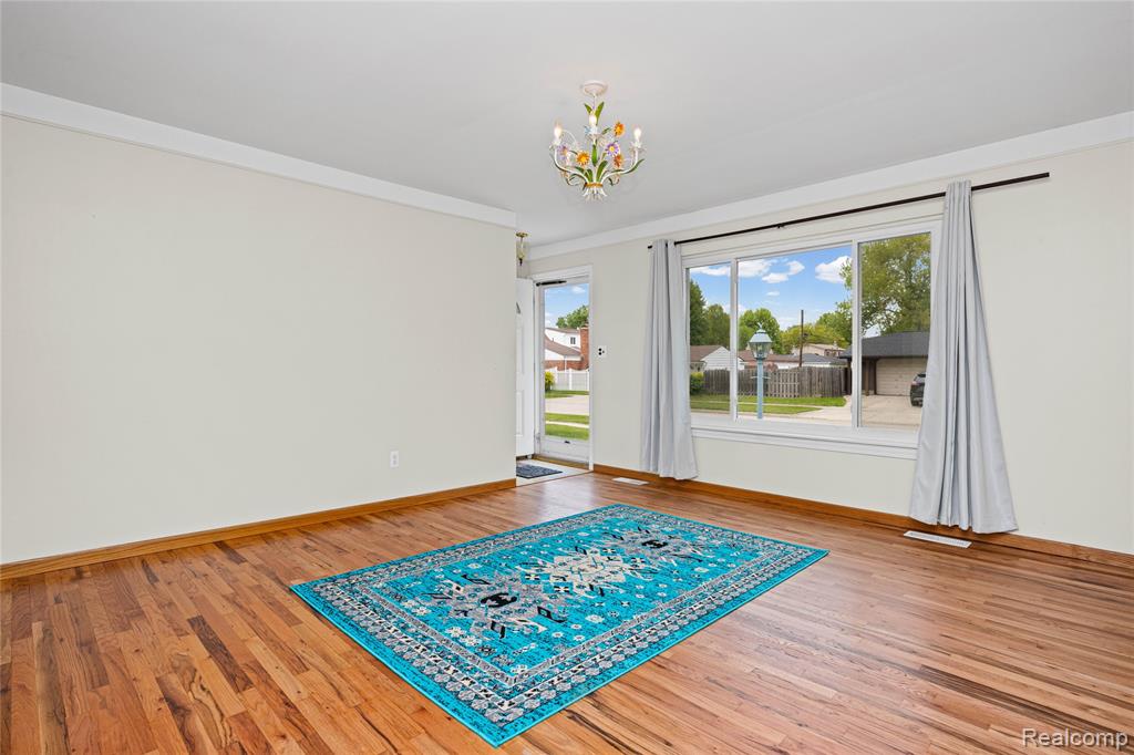 39619 Peters Drive, Canton, MI 48187 — Photo 5