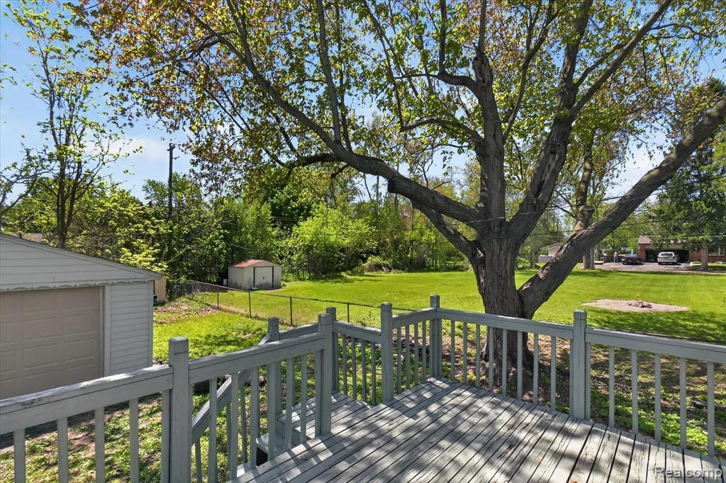 677 Lucille Drive, Wolverine Lake, MI 48390 — Photo 34