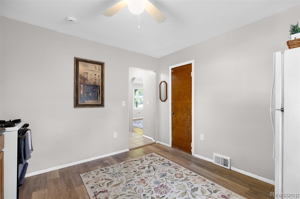 6310 Duncan Street, Taylor, MI 48180 — Photo 12