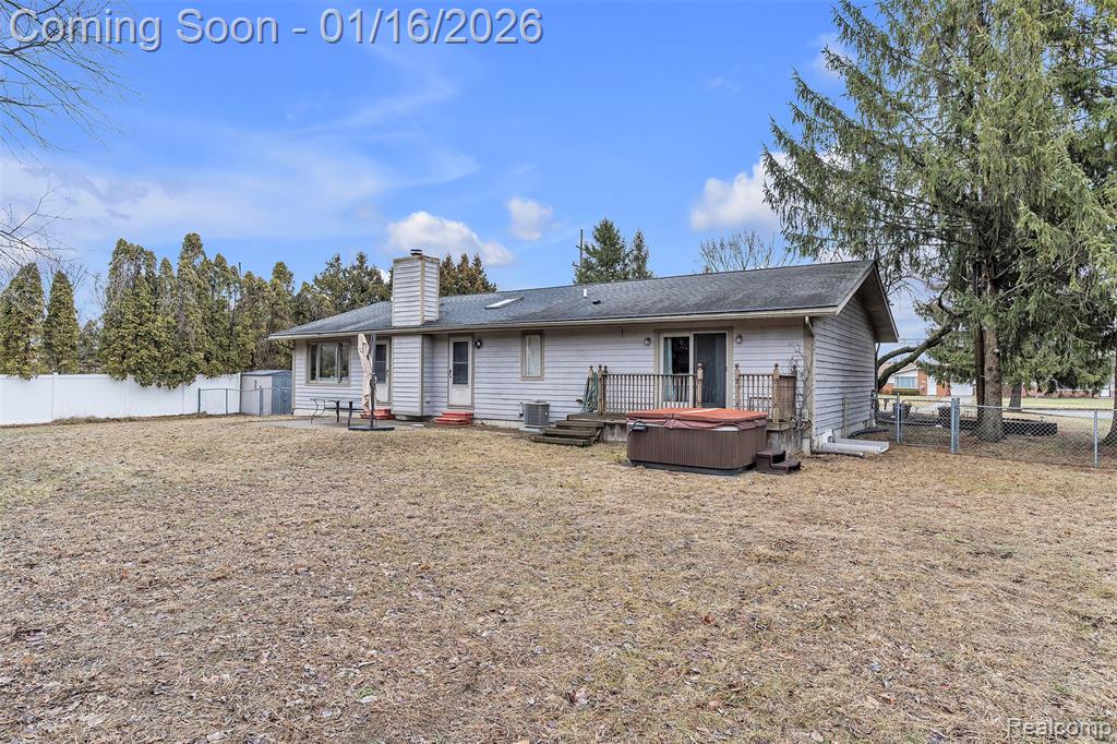9035 Farmington Road, Livonia, MI 48150 — Photo 59