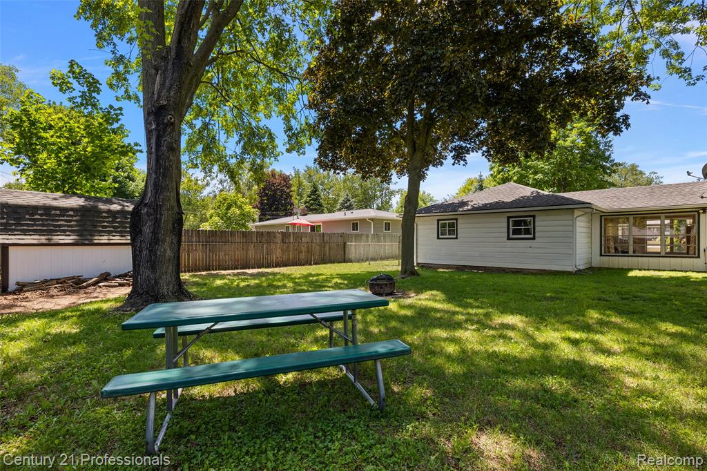 5360 Frankwill Avenue, Clarkston, MI — Photo 38