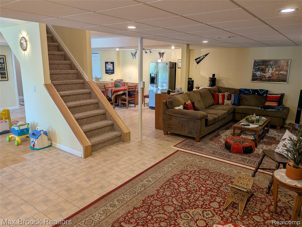 5415 White Hall Circle Circle, West Bloomfield, MI 48323 — Photo 35