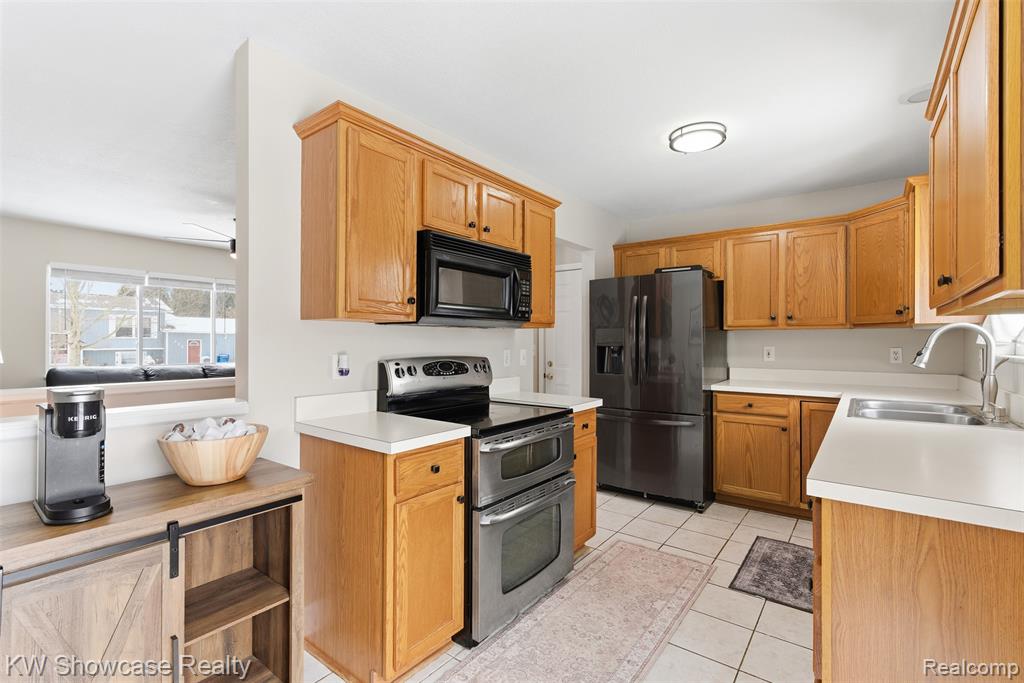 214 Willow Lane, Linden, MI 48451 — Photo 11