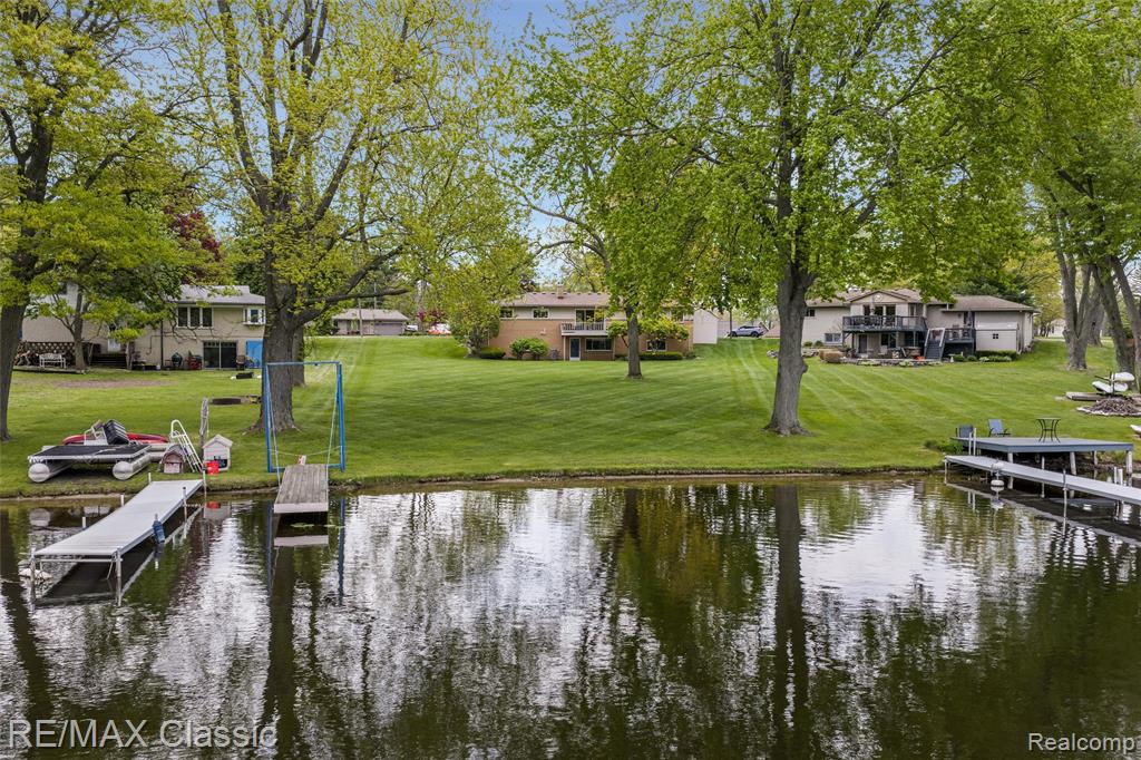 804 Bonita Drive, White Lake, MI 48383 — Photo 35