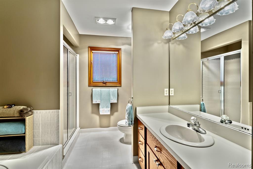 29573 Sylvan Lane, 17, Farmington Hills, MI 48334 — Photo 18