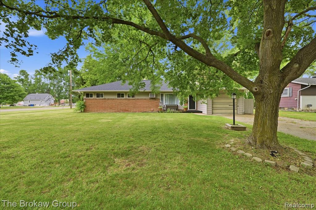603 E Chelsea Circle, Davison, MI 48423 — Photo 6