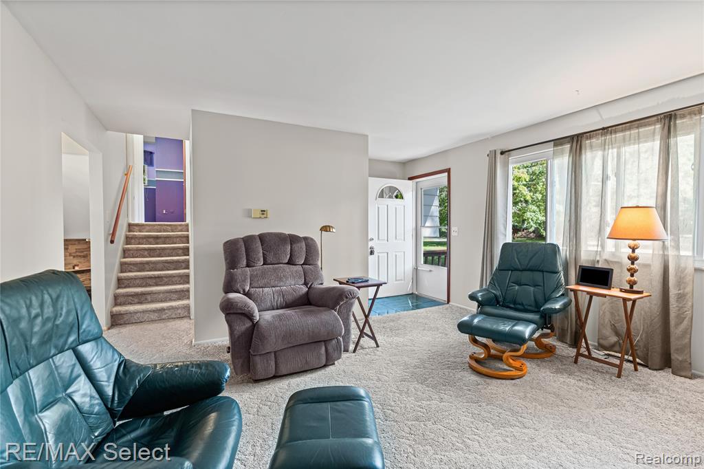 5368 Dunbar Drive, Grand Blanc, MI 48439 — Photo 4