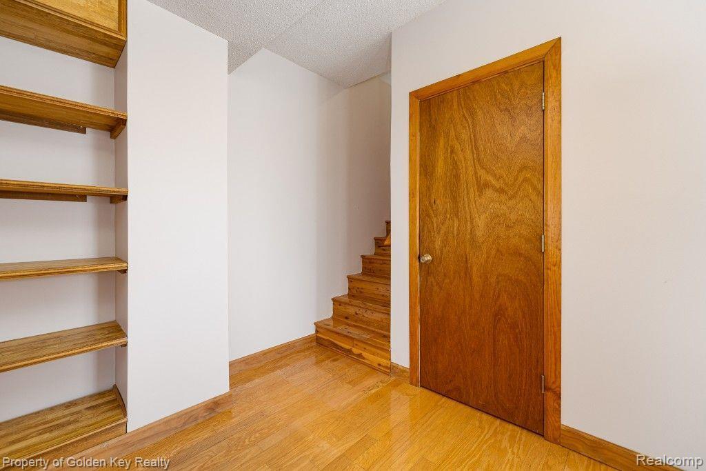 573 WINWOOD, Unit 34, Walled Lake, MI 48390 — Photo 18
