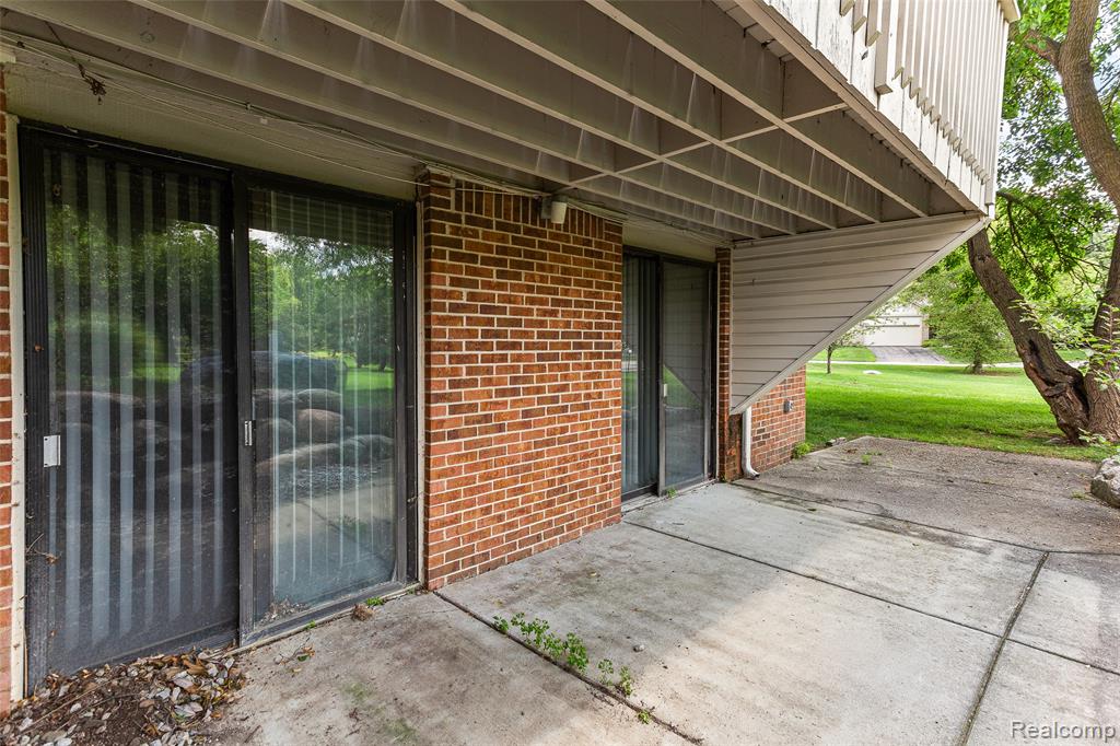 5317 Fairway Lane, West Bloomfield, MI 48323 — Photo 47
