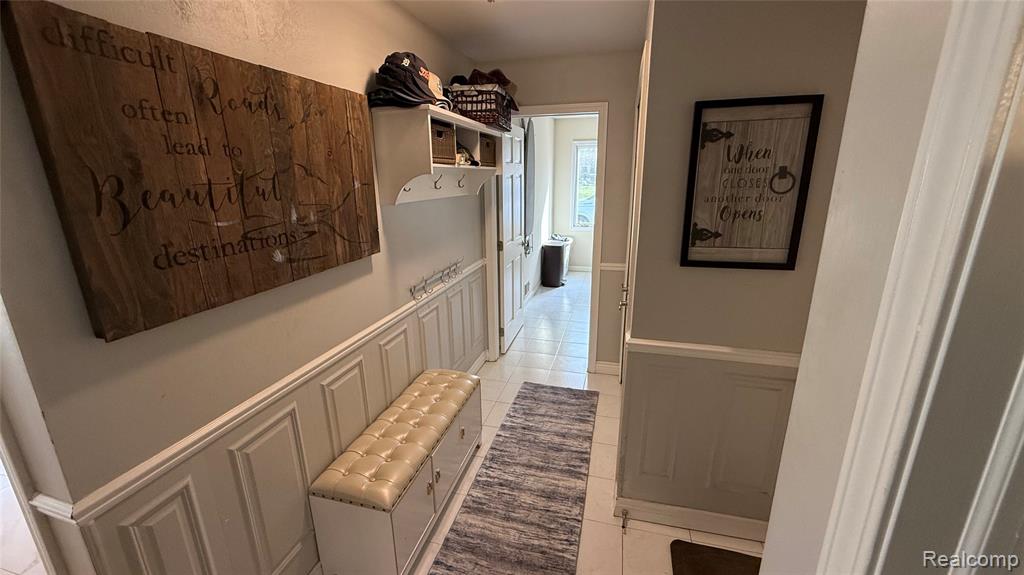 1483 Highpoint Drive, Rochester, MI 48306 — Photo 14