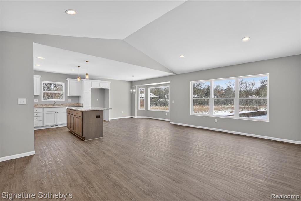 8515 Sandy Crest Drive, White Lake, MI, 00000