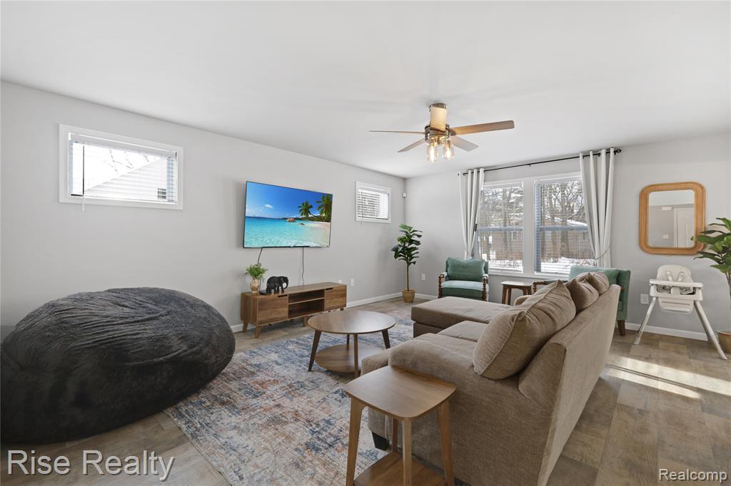 2027 Stillwater Drive, Davison, MI 48423 — Photo 5