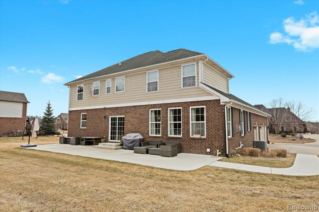 10522 STONEY POINT Drive, South Lyon, MI 48178 — Photo 28