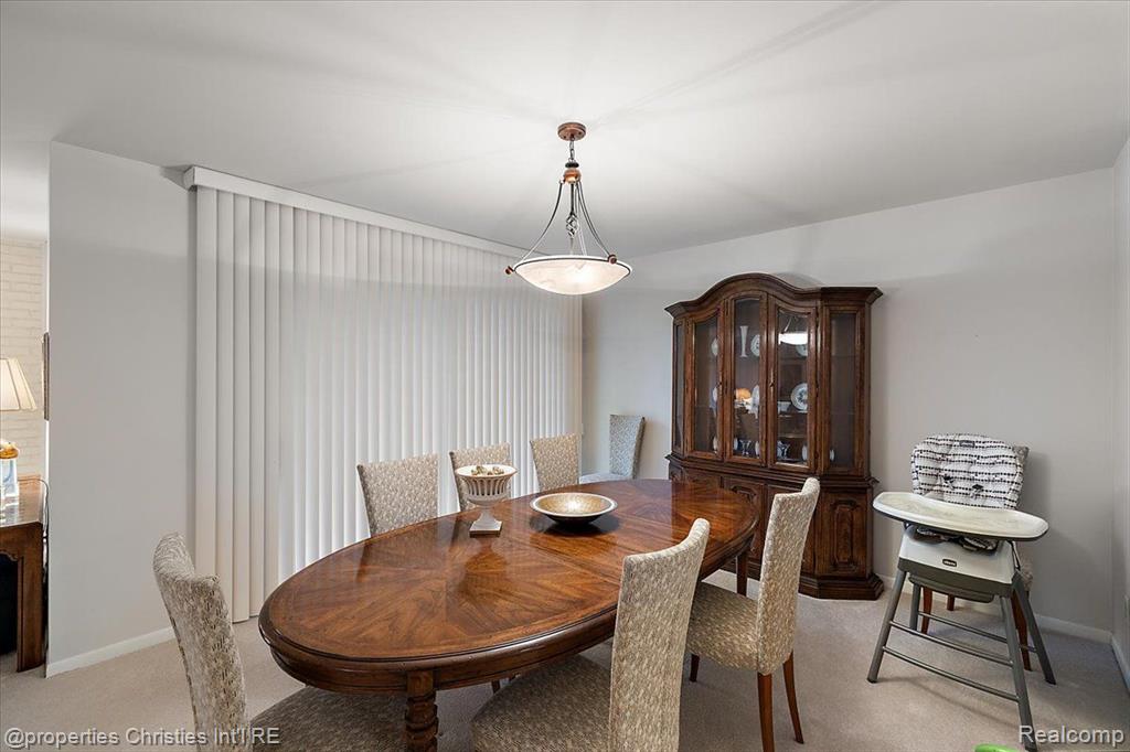 7036 Bridge Way, West Bloomfield, MI — Photo 11