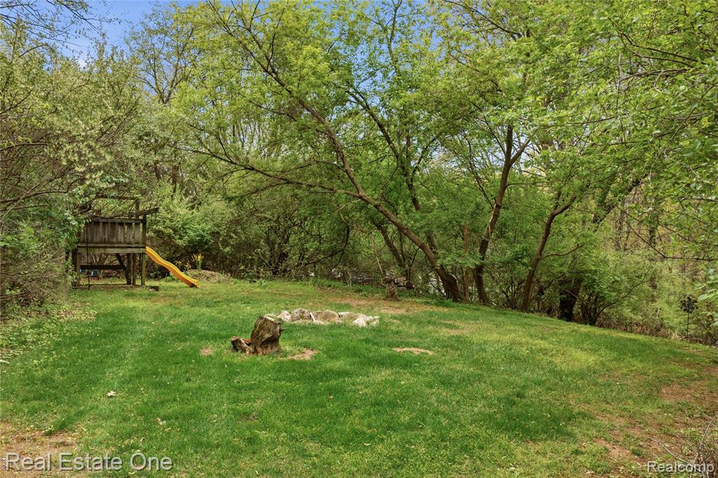 5361 Universe Avenue, Howell, MI 48843 — Photo 32