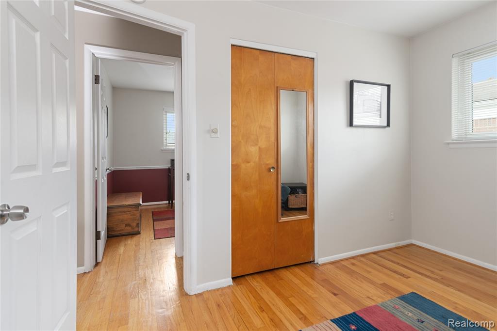 6523 N Vernon Street, Dearborn Heights, MI 48127 — Photo 12