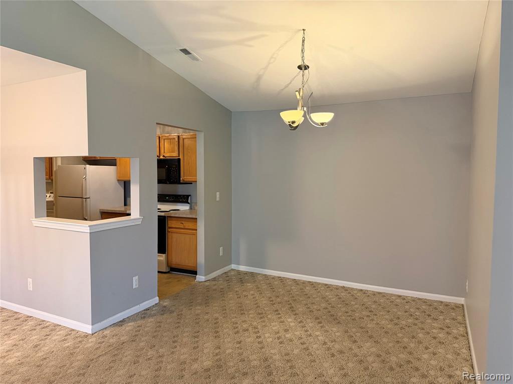 56567 Scotland Boulevard, Utica, MI 48316 — Photo 20