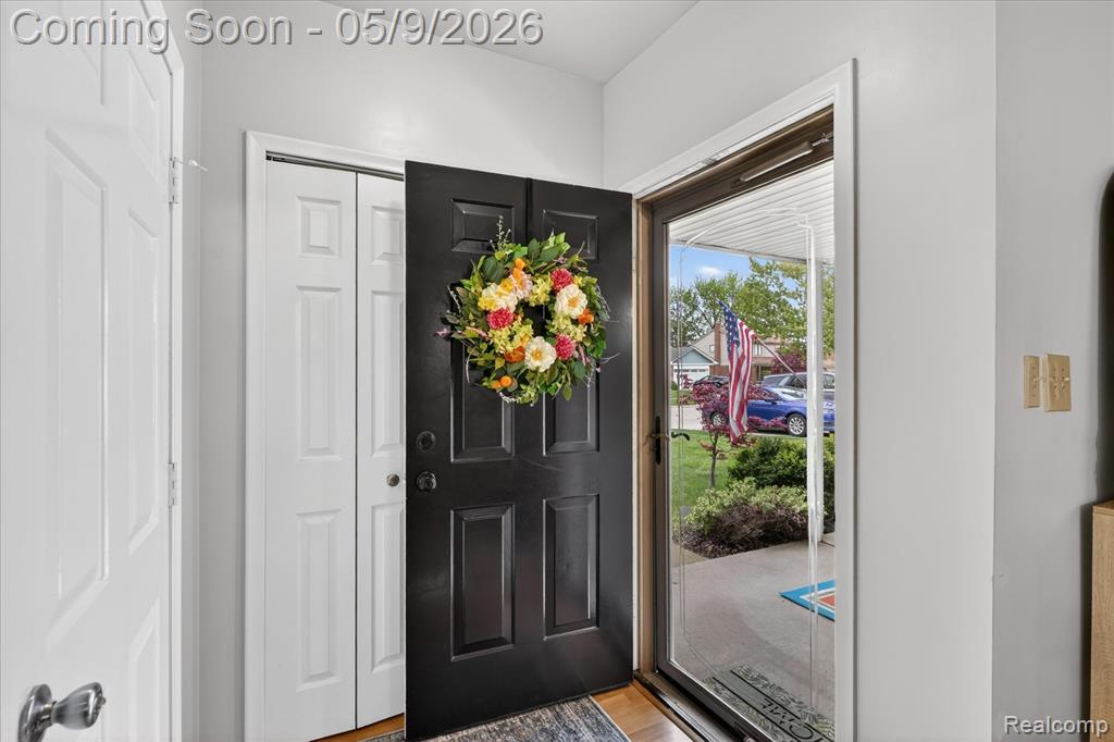 16621 Gatehouse Drive, Woodhaven, MI 48183 — Photo 5