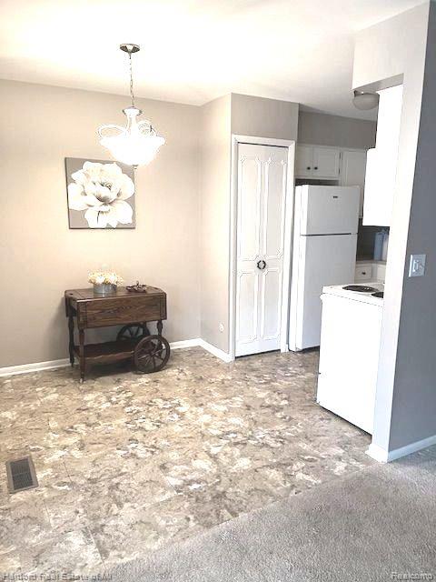 50018 Helfer Boulevard, Wixom, MI 48393 — Photo 6