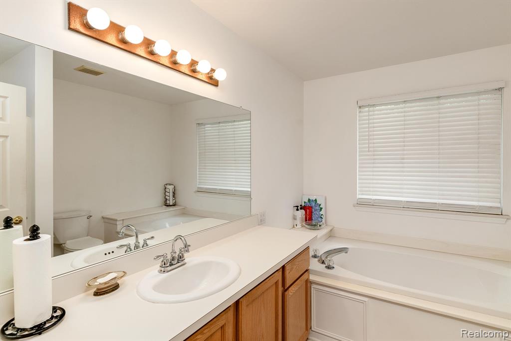 4717 SYCAMORE Drive, Ypsilanti, MI 48197 — Photo 26