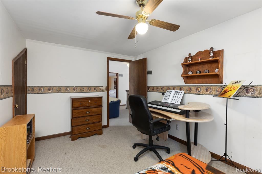 4121 CRYSTAL Street, West Bloomfield, MI 48323 — Photo 27
