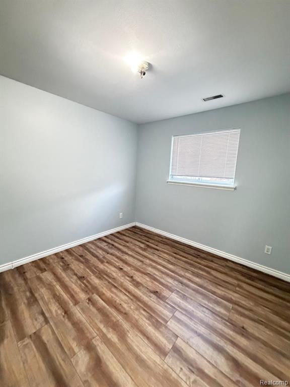 6130 Whitefield Street, Dearborn Heights, MI 48127 — Photo 12