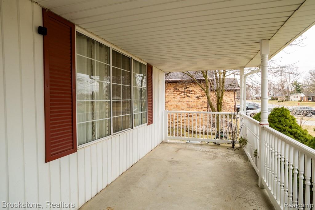 855 Illinois Street, Marysville, MI 48040 — Photo 25