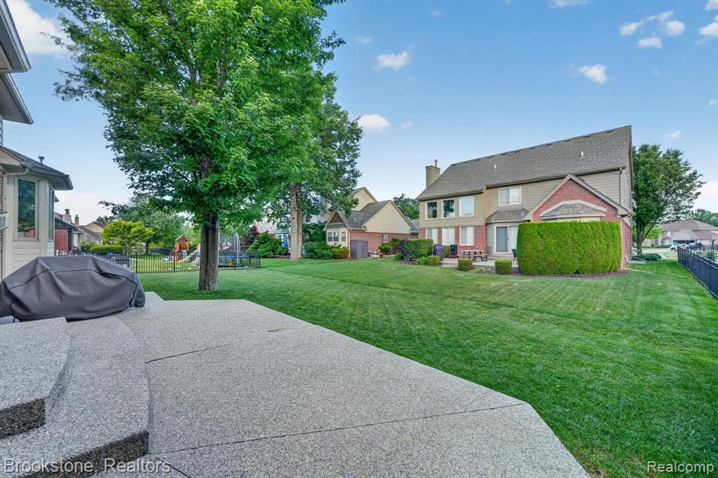 47749 Dennis Baert Drive, Macomb, MI 48044 — Photo 41