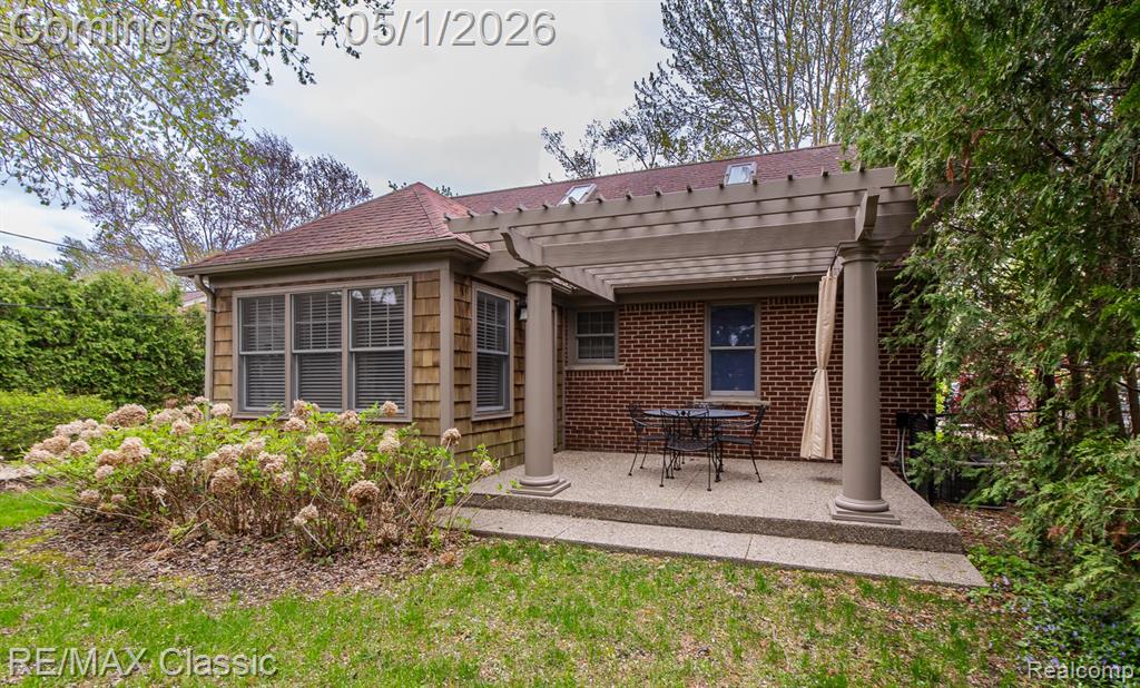16950 Locherbie Avenue, Beverly Hills, MI 48025 — Photo 3