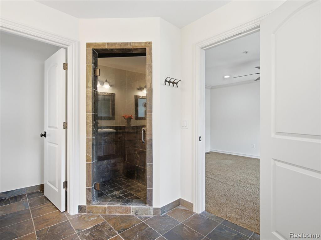 3875 Andover Avenue, Auburn Hills, MI 48326 — Photo 21