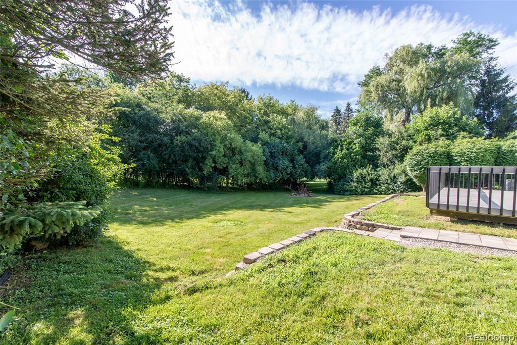 5587 Brompton Court, West Bloomfield, MI — Photo 6