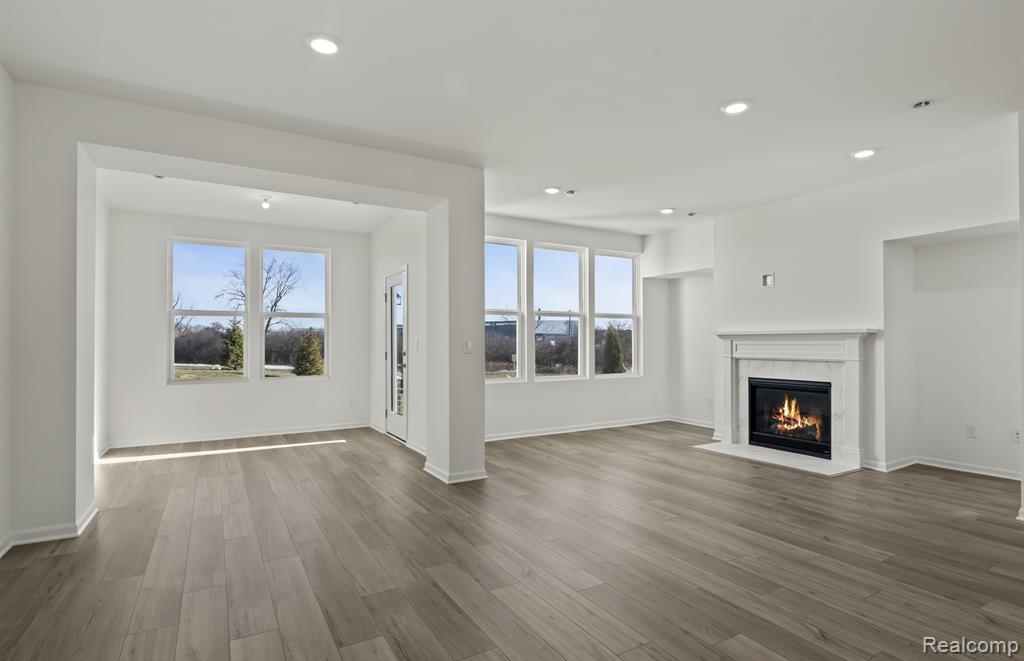 5570 East Spaniel Drive, Ann Arbor, MI 48108 — Photo 9