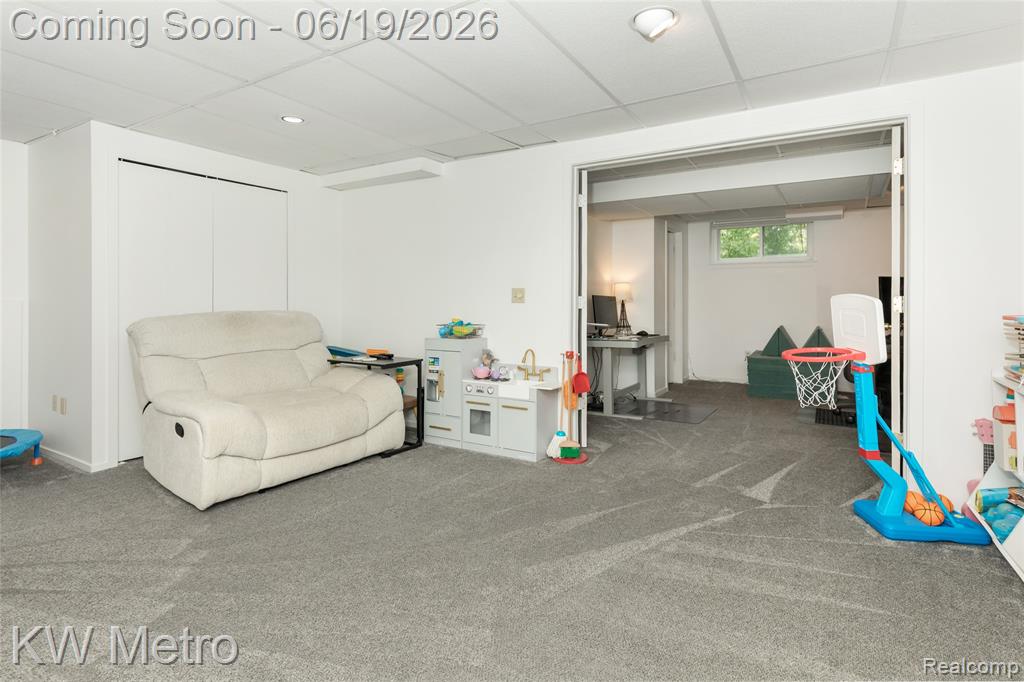 839 Dressler Lane, Rochester Hills, MI 48307 — Photo 34