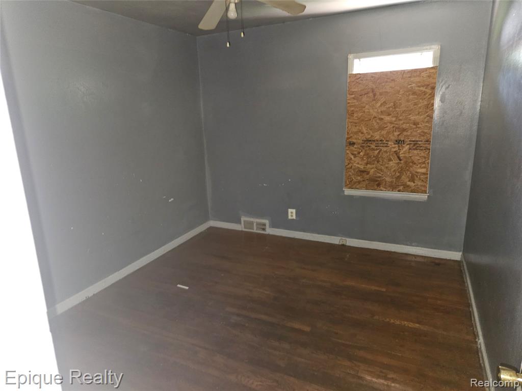 6166 Farmbrook Street, Detroit, MI 48224 — Photo 17