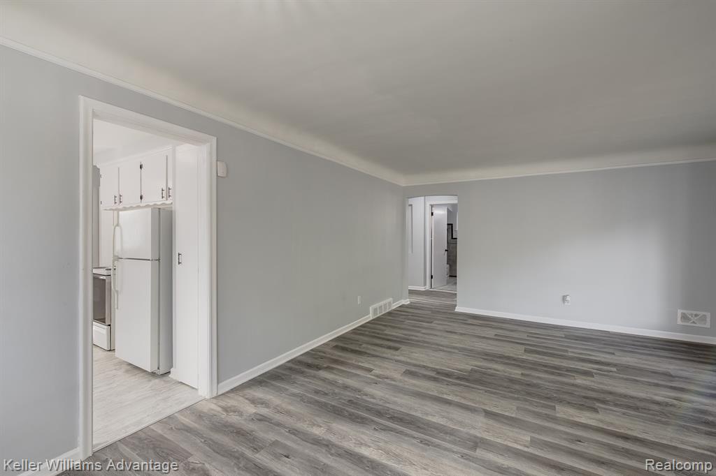 871 Menominee Road, Pontiac, MI 48341 — Photo 11