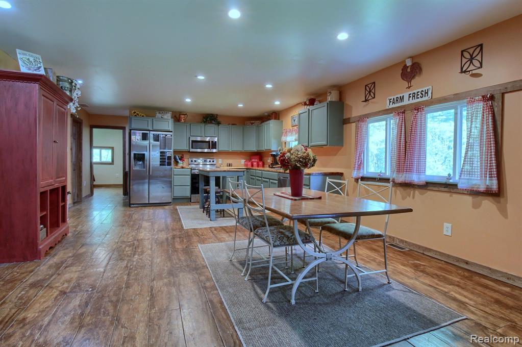 6570 HIVON Road, Carleton, MI 48117 — Photo 7