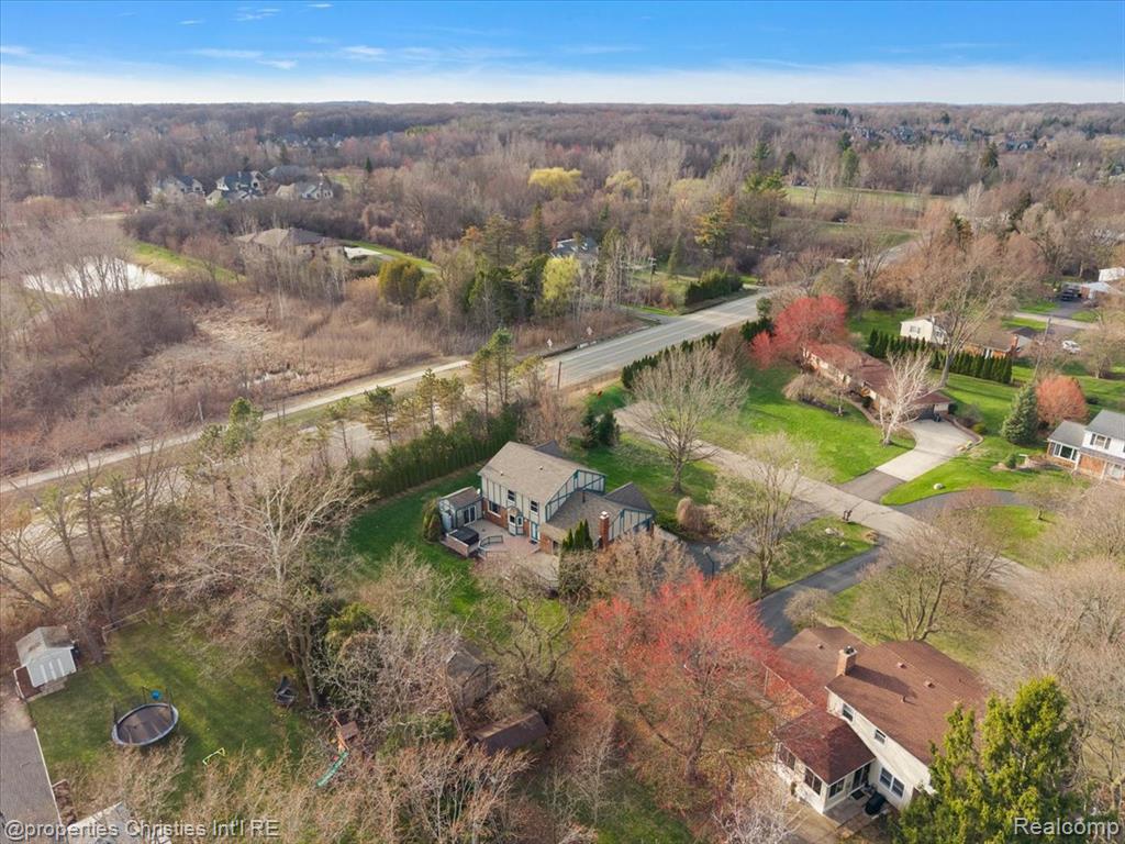47269 S Chigwidden Drive, Northville, MI 48167 — Photo 56