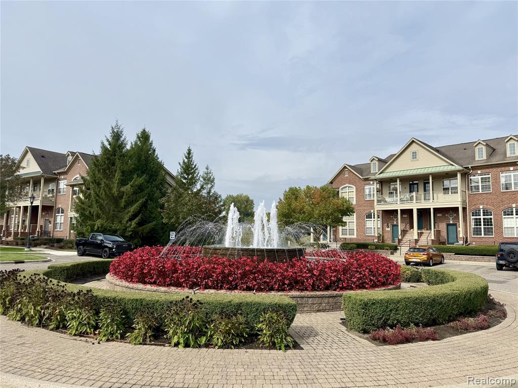 437 Village Drive, Walled Lake, MI 48390 — Photo 26