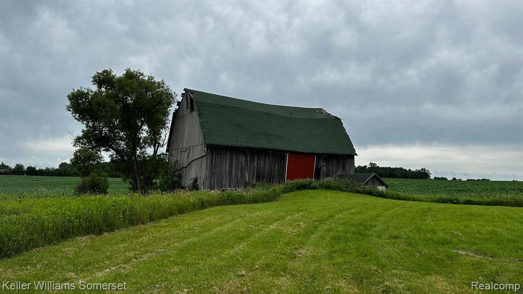 5774 BURNSIDE Road, North Branch, MI 48461 — Photo 26